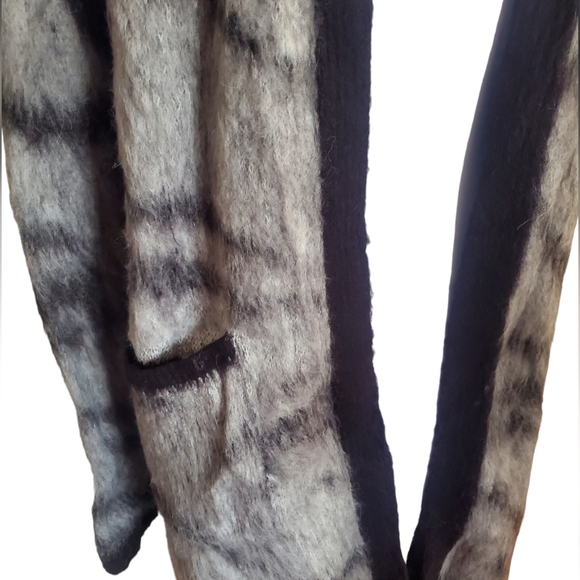 NWOT WHBM Cardigan - Picture 2 of 5